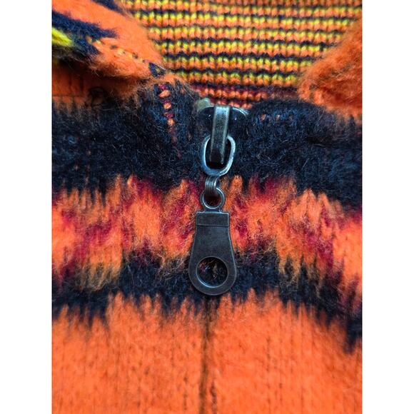 Andes Artesania Med Artsy Hoodie Wolf Dreamcatcher Tribal Feathers Native Bright - Picture 2 of 10